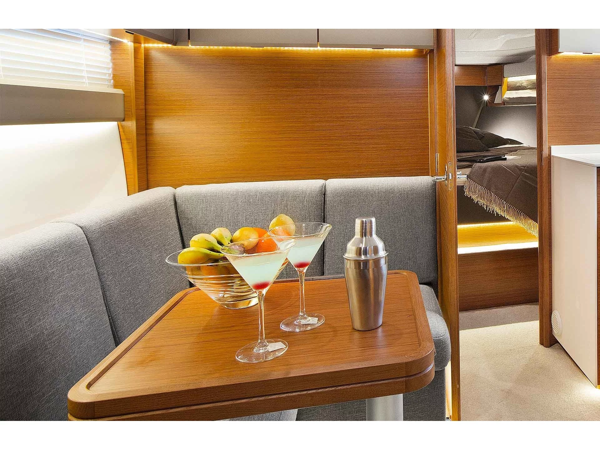 Bavaria S36 Open (Marsil) Interior image - 8