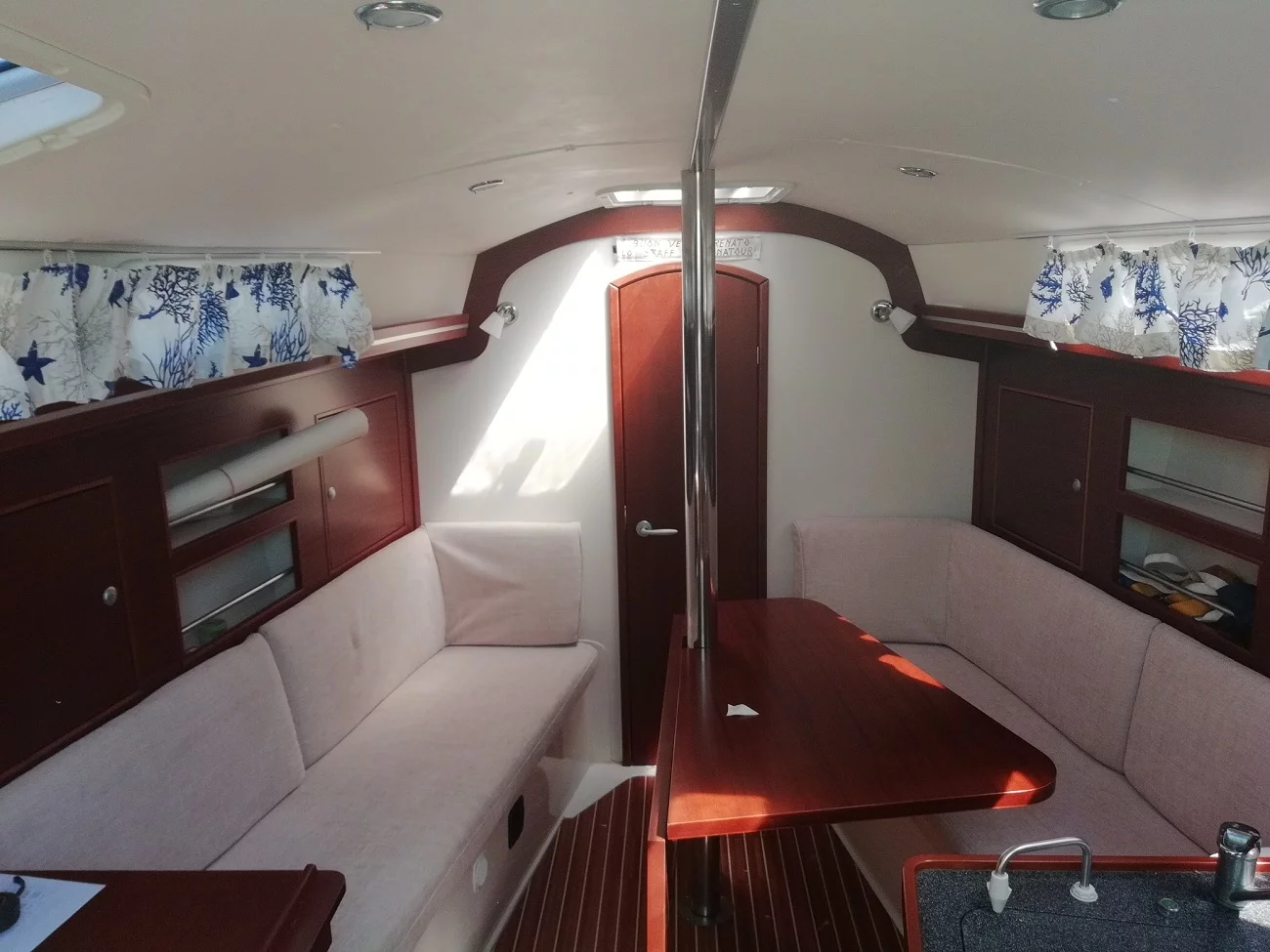 Hanse 315 (Libera) Interior image - 1