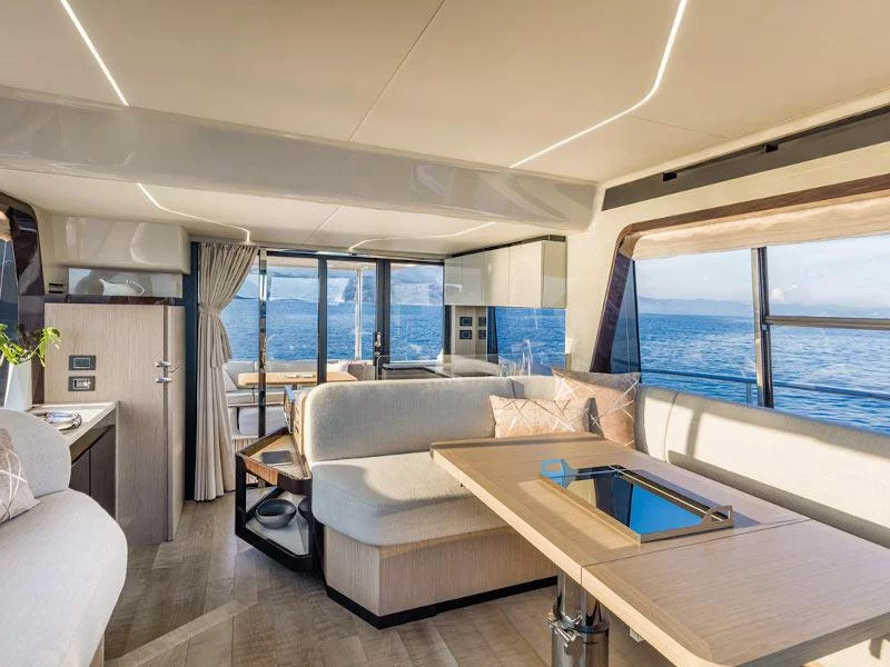 Absolute 47 Fly (Riaz Tahia) Interior image - 10