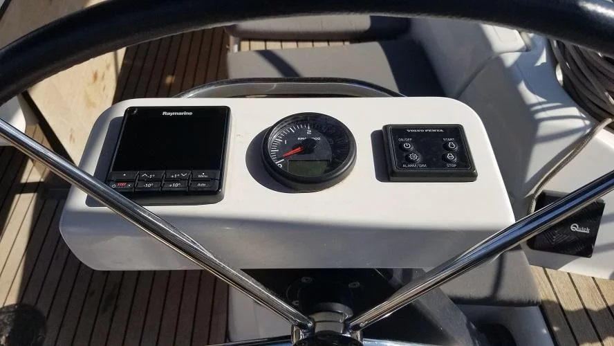 Dufour 360 2 Cabin (Ares)  - 10