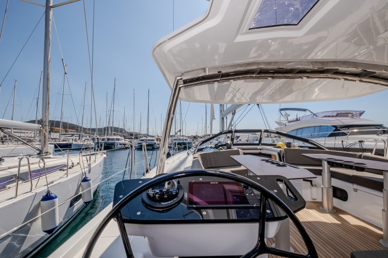 Dufour 48 — photo 19
