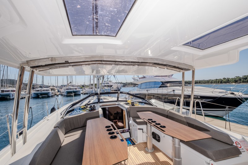 Dufour 48 — photo 11