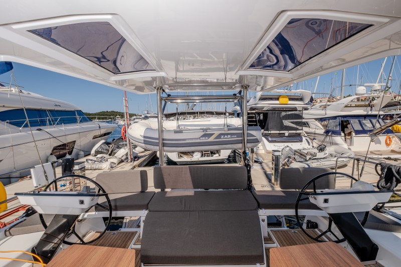 Dufour 48 — photo 42