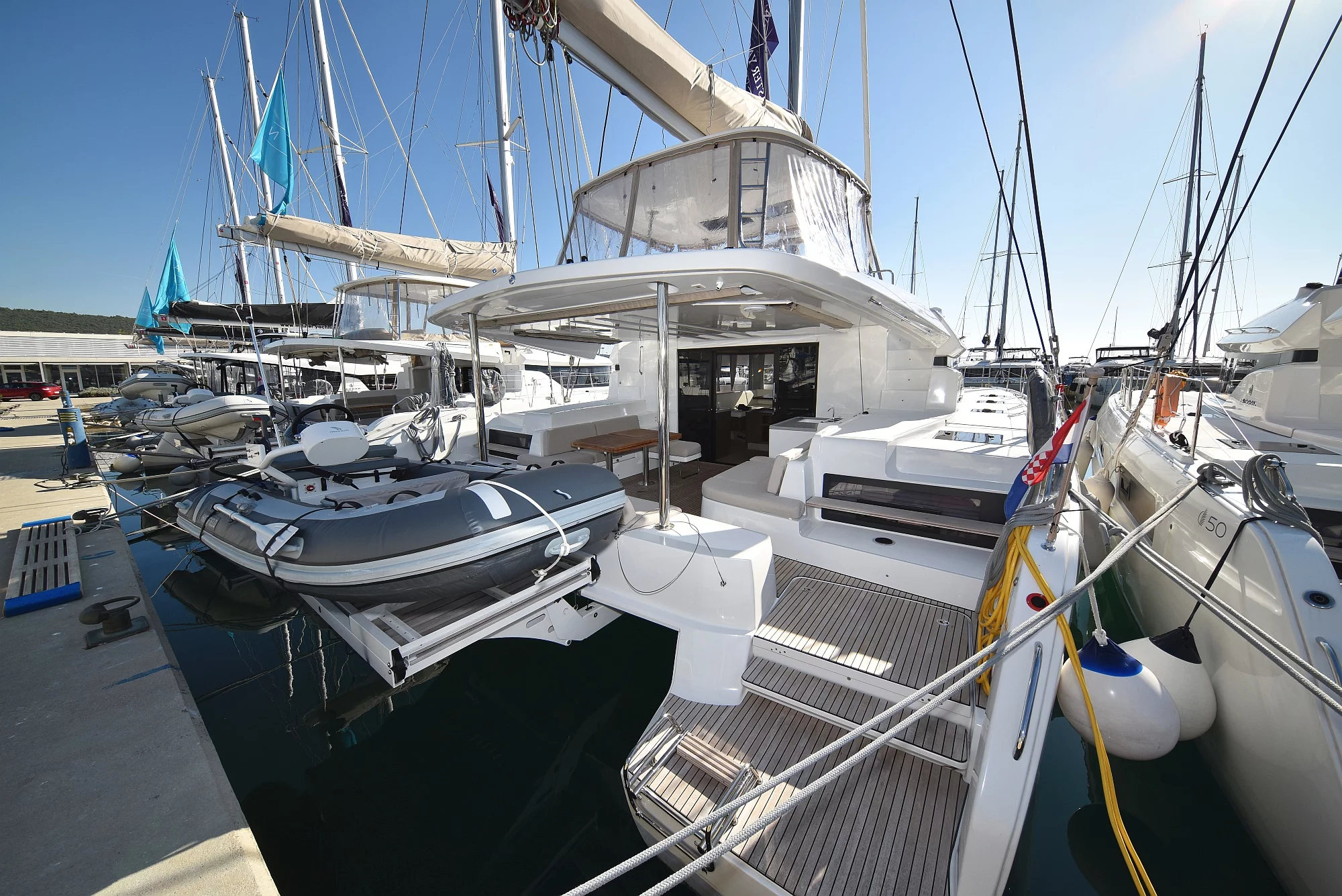 Lagoon 50 (SHADOW)  - 14