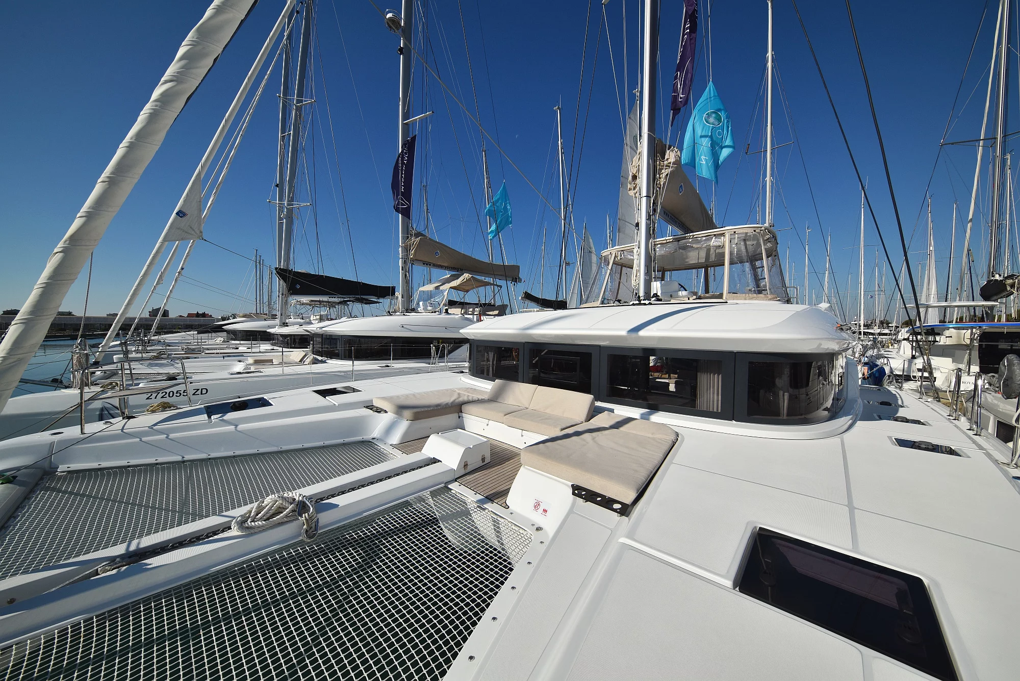 Lagoon 50 (SHADOW)  - 72