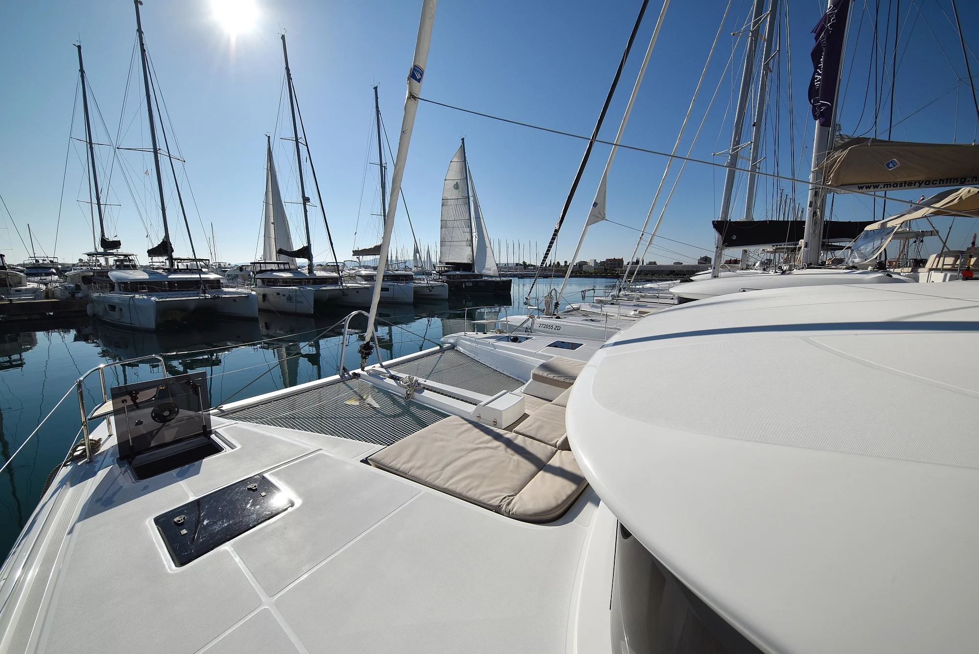 Lagoon 50 (SHADOW)  - 60