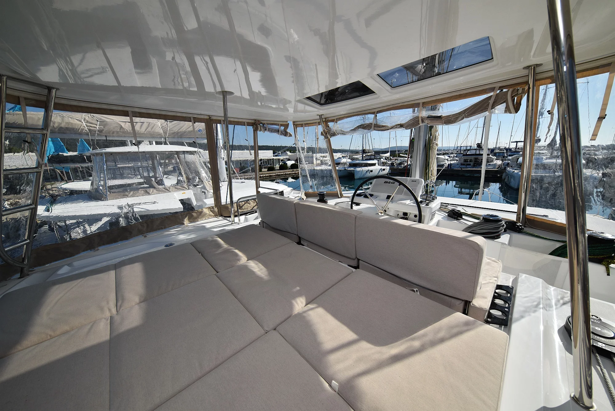 Lagoon 50 (SHADOW)  - 36