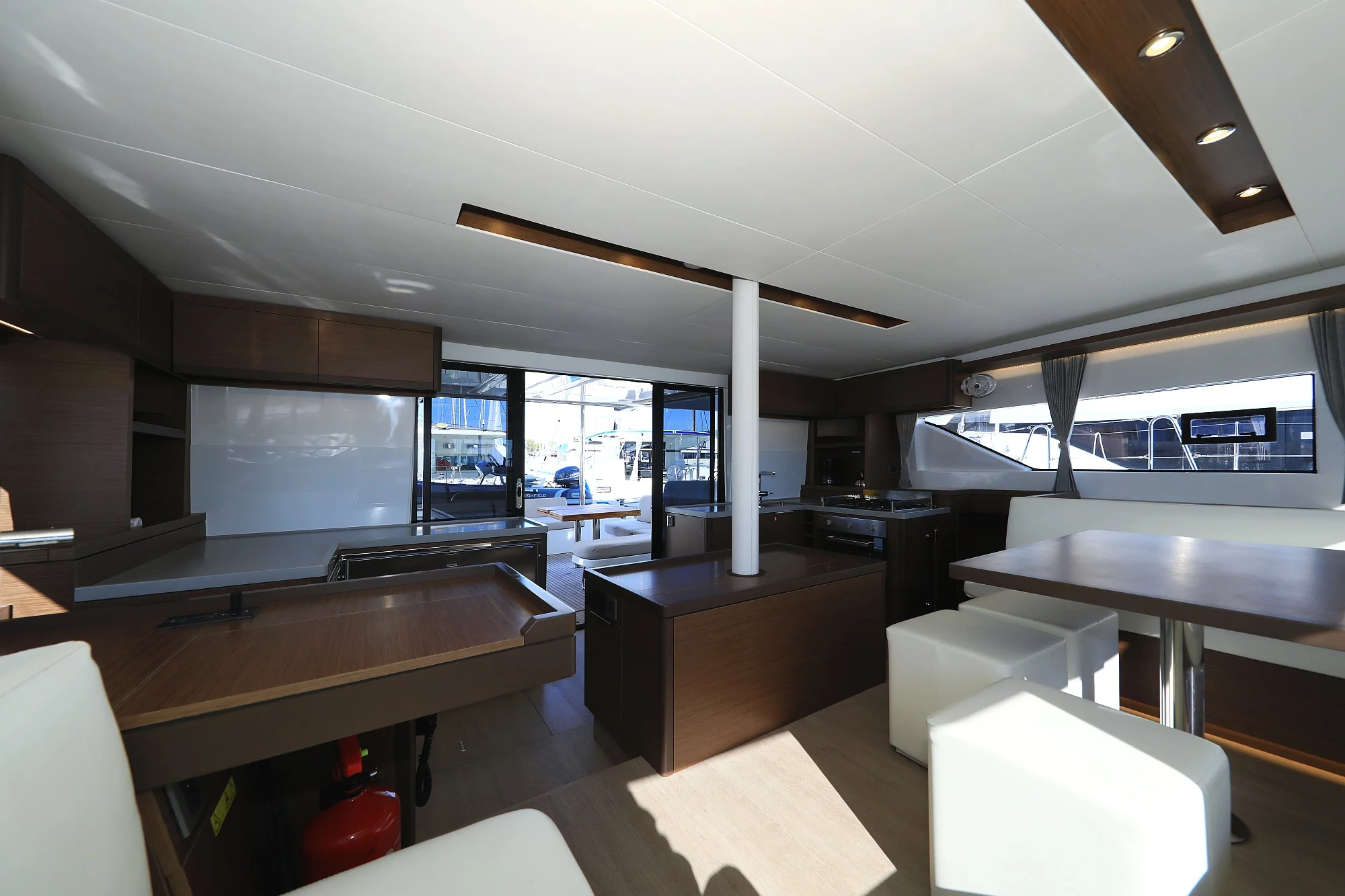 Lagoon 50 (SHADOW)  - 1