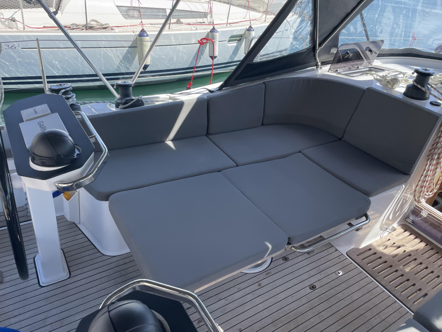 Bavaria Vision 42 Owner Version — photo 16