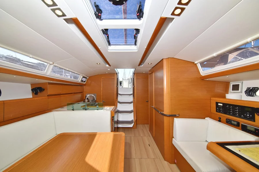 Sun Odyssey 449 (Canne Bleue)  - 2