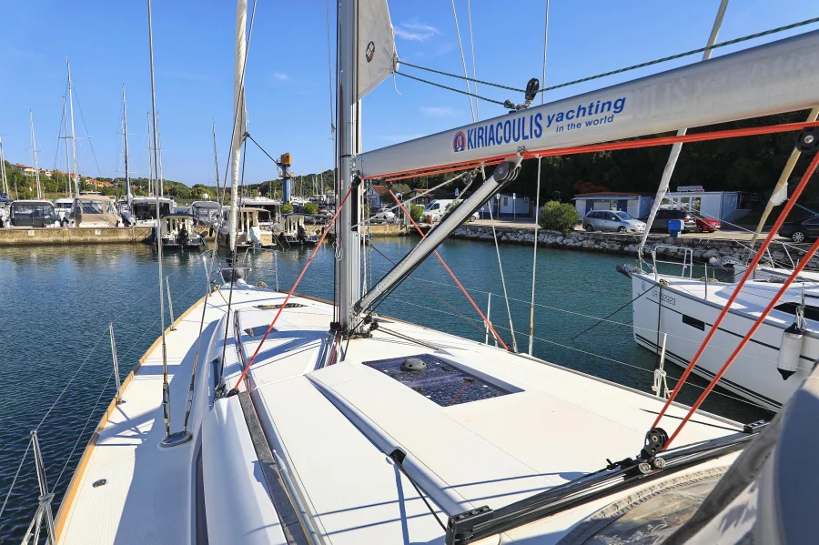 Sun Odyssey 449 (Canne Bleue)  - 70