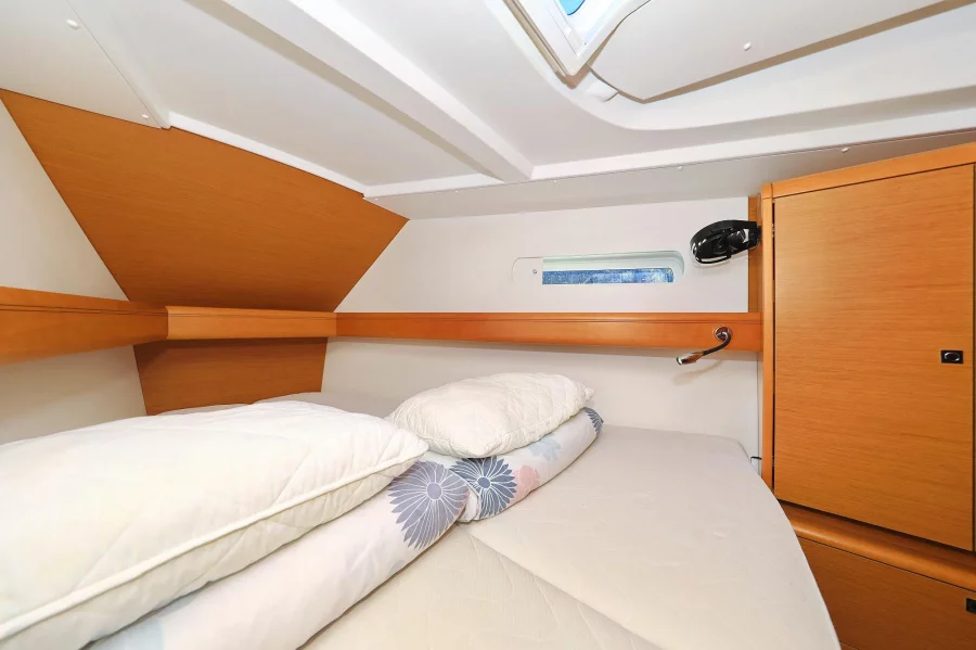Sun Odyssey 449 (Canne Bleue)  - 9