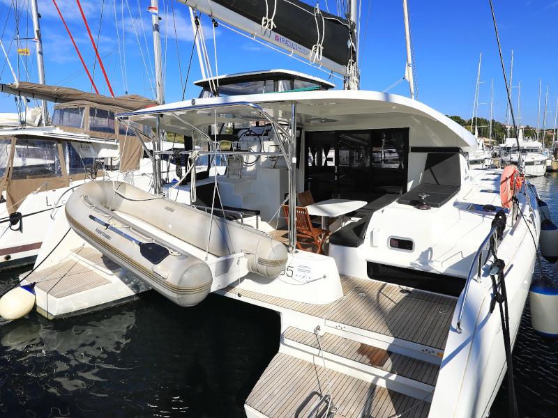 Photo #1 - Lagoon 42 (Fleur de Sel) en Pula - 14935