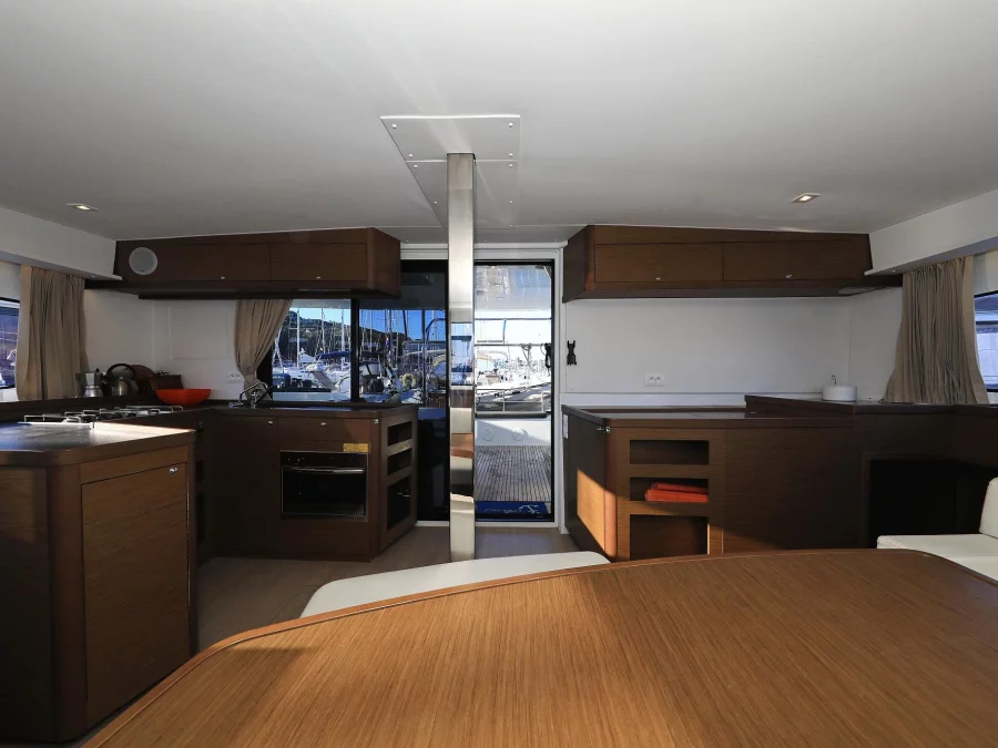 Lagoon 42 (Fleur de Sel) Interior image - 57