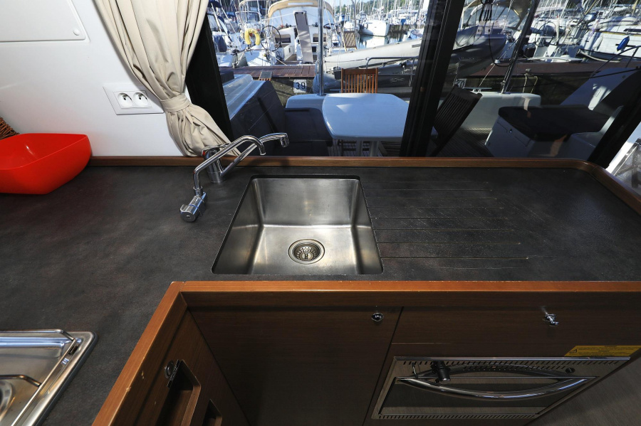 Photo #10 - Lagoon 42 (Fleur de Sel) en Pula - 14935