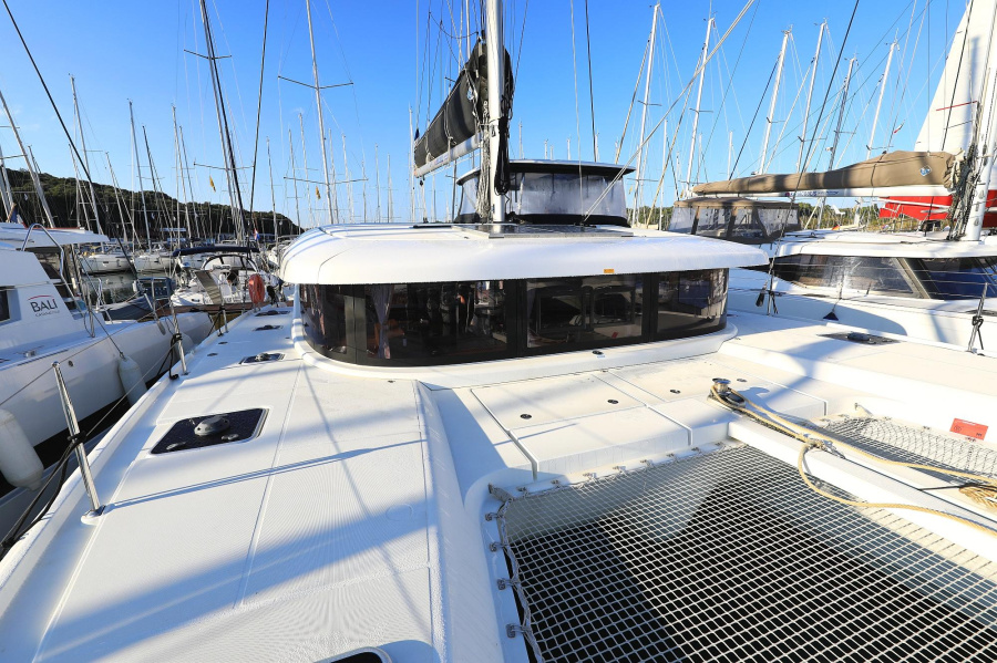 Photo #6 - Lagoon 42 (Fleur de Sel) en Pula - 14935