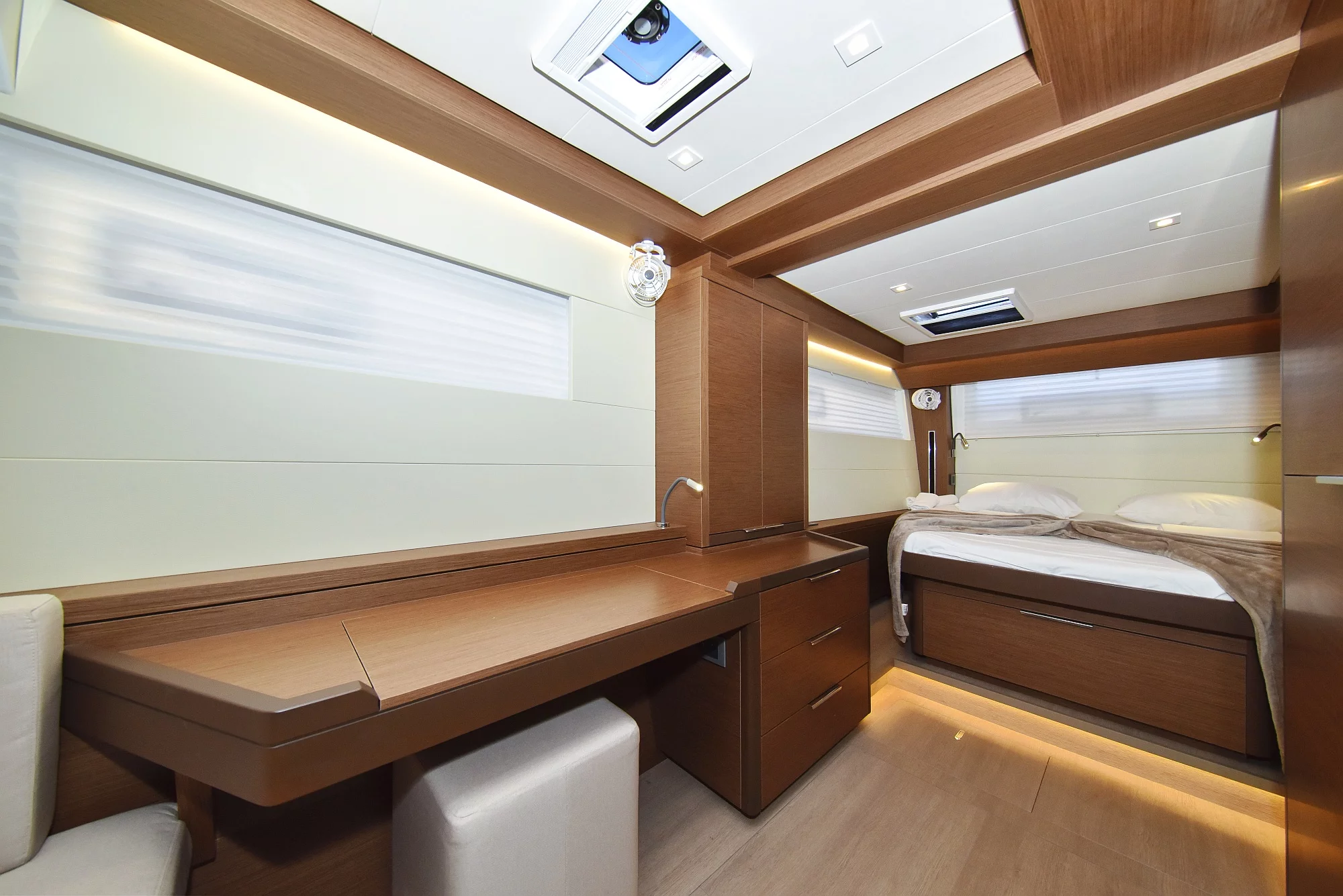 Lagoon 50- owner version (RAGNAR)  - 85