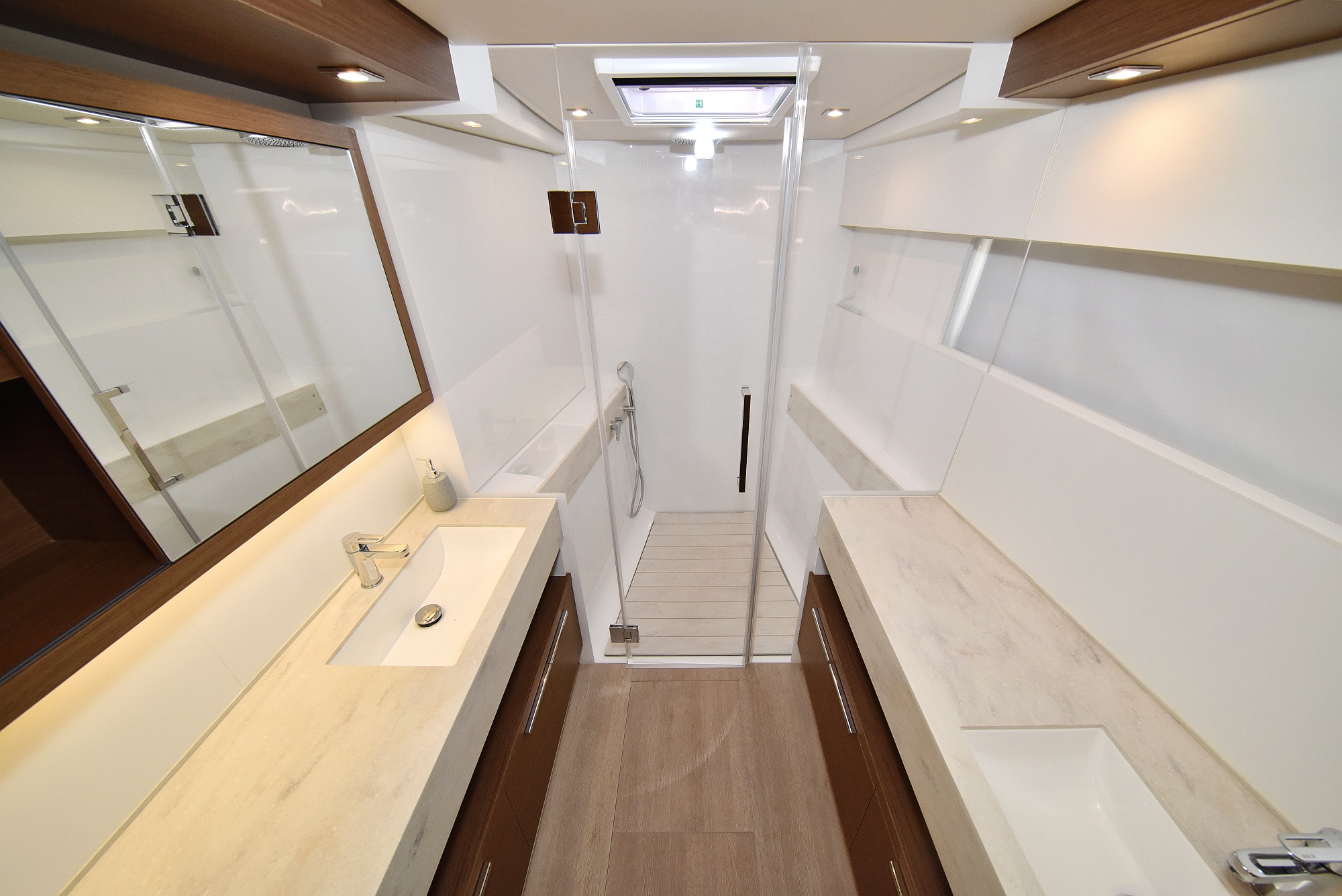 Photo #102 - Lagoon 50- owner version (RAGNAR) in Sukosan - 15475