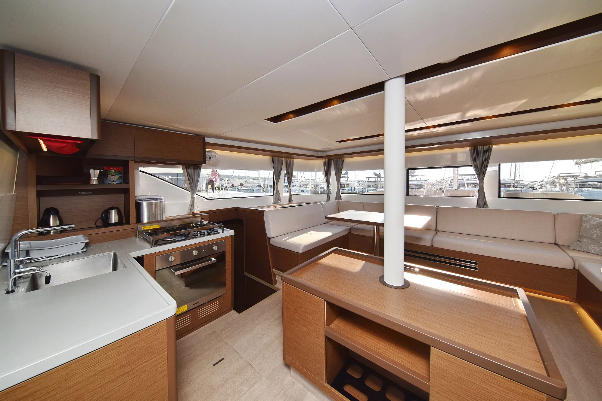 Lagoon 50- owner version (RAGNAR)  - 112