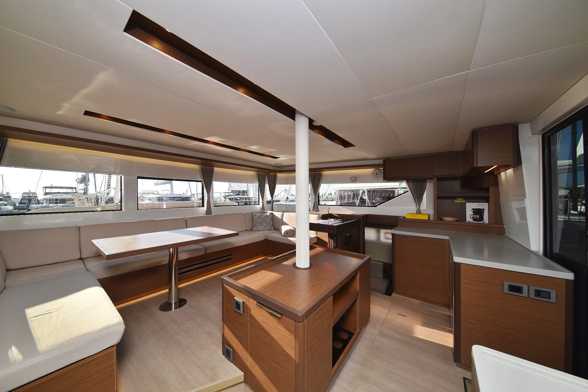 Lagoon 50- owner version (RAGNAR)  - 102