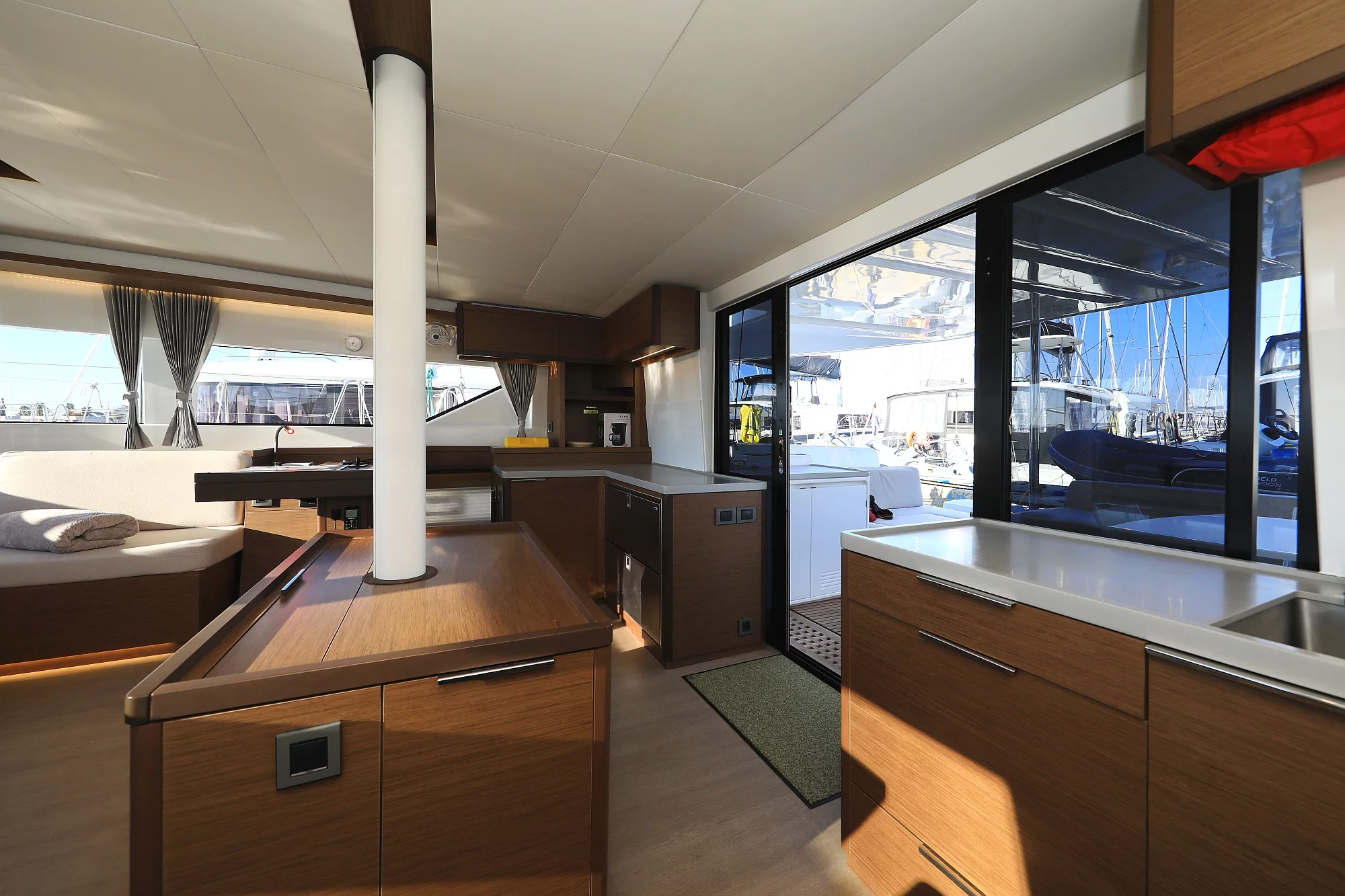 Lagoon 50- owner version (RAGNAR)  - 106
