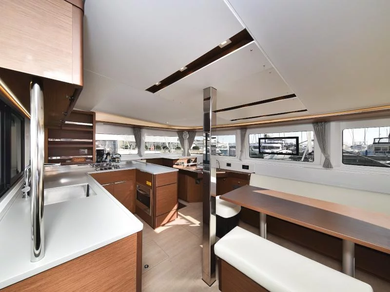 Lagoon 46 (MAJESTIC) Interior image - 78