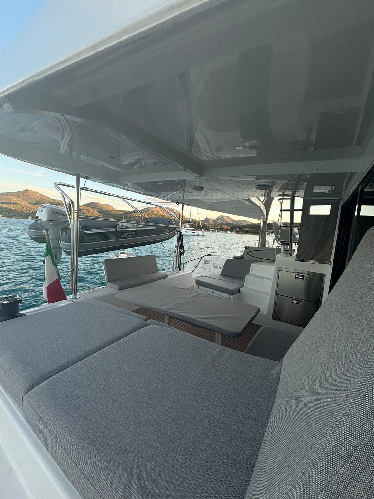 Photo #8 - Lagoon 42 (Veryta) in Portisco - 15629