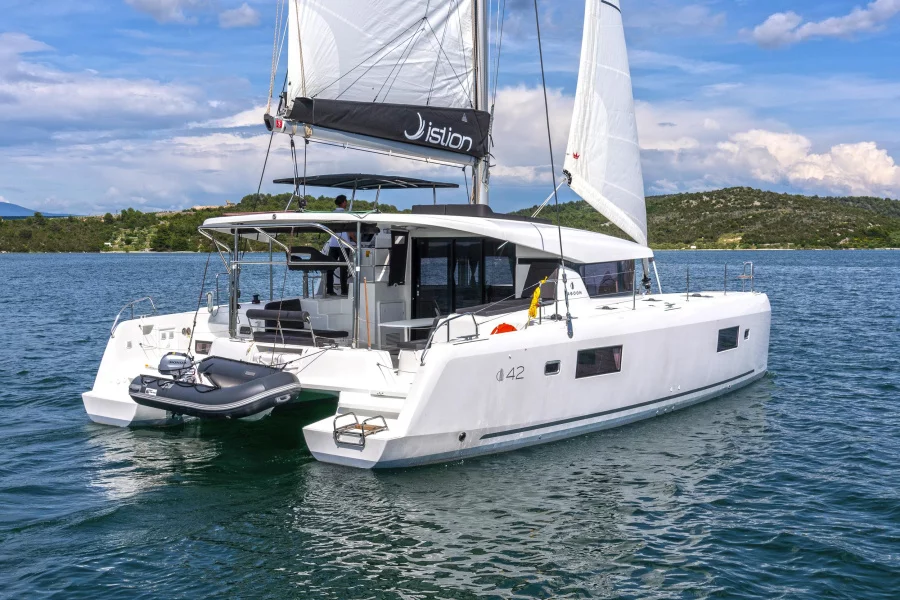 Lagoon 42 & GEN & WM (First Smile)  - 6