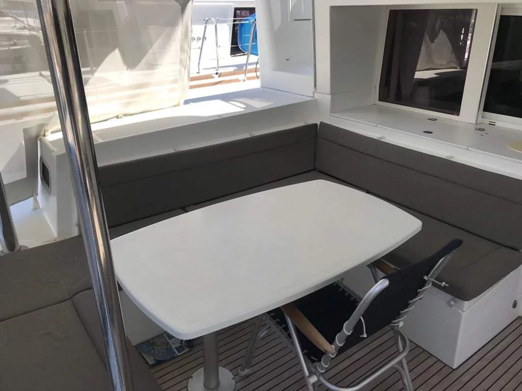 Lagoon 450 Flybridge (Cinzia)  - 4