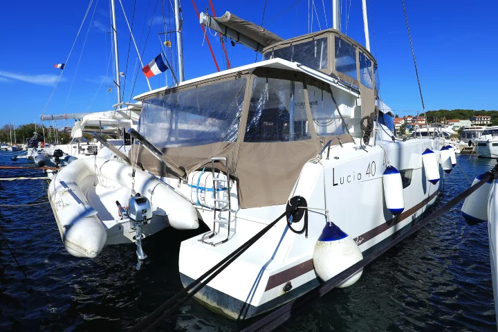 Lucia 40 (Floreanne)  - 49