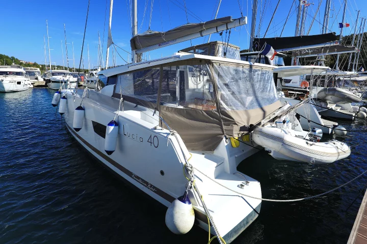 Lucia 40 (Floreanne)  - 31