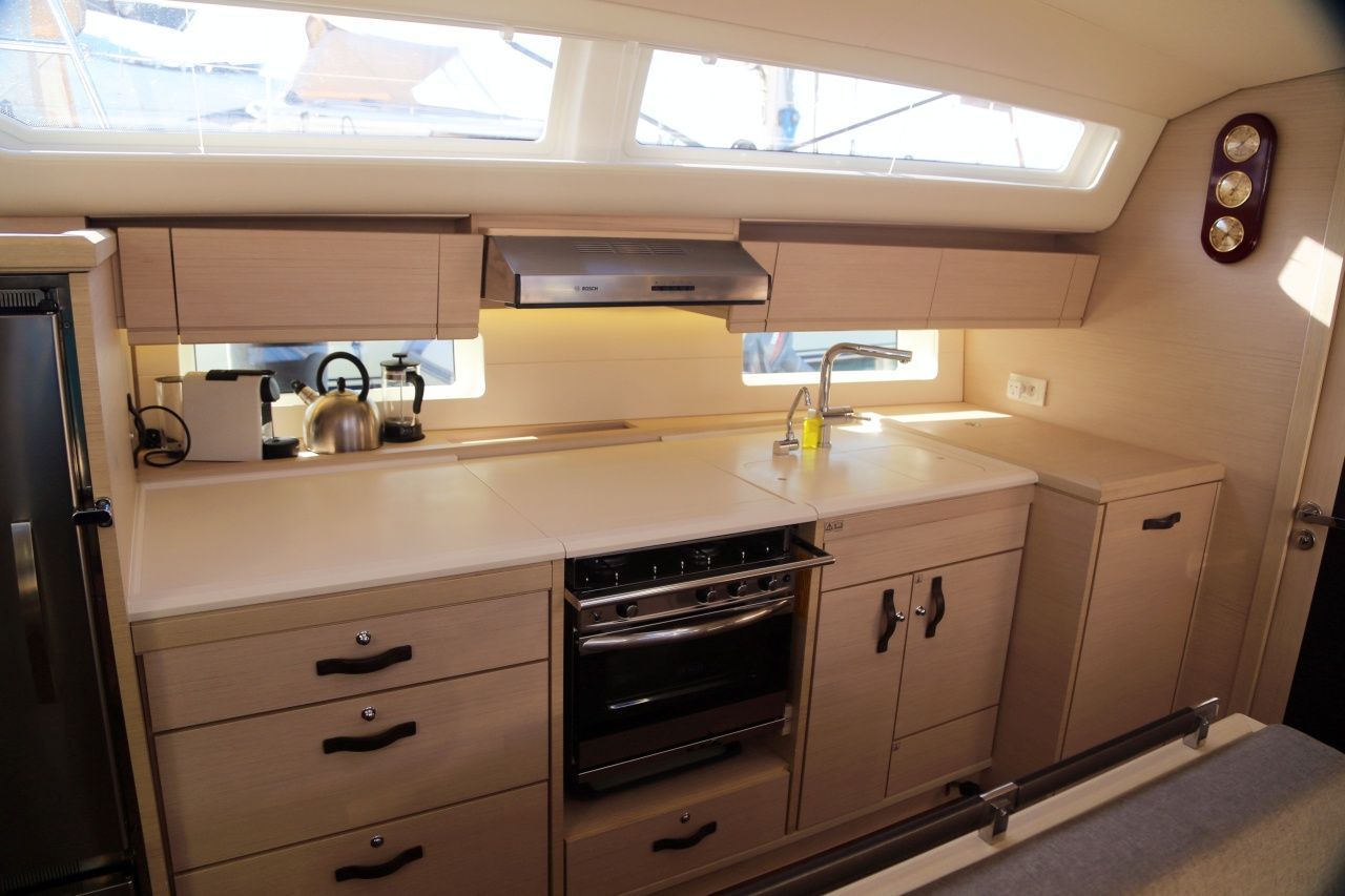 Photo #10 - Jeanneau 54 (Storm Dancer 2) in Marmaris - 16763