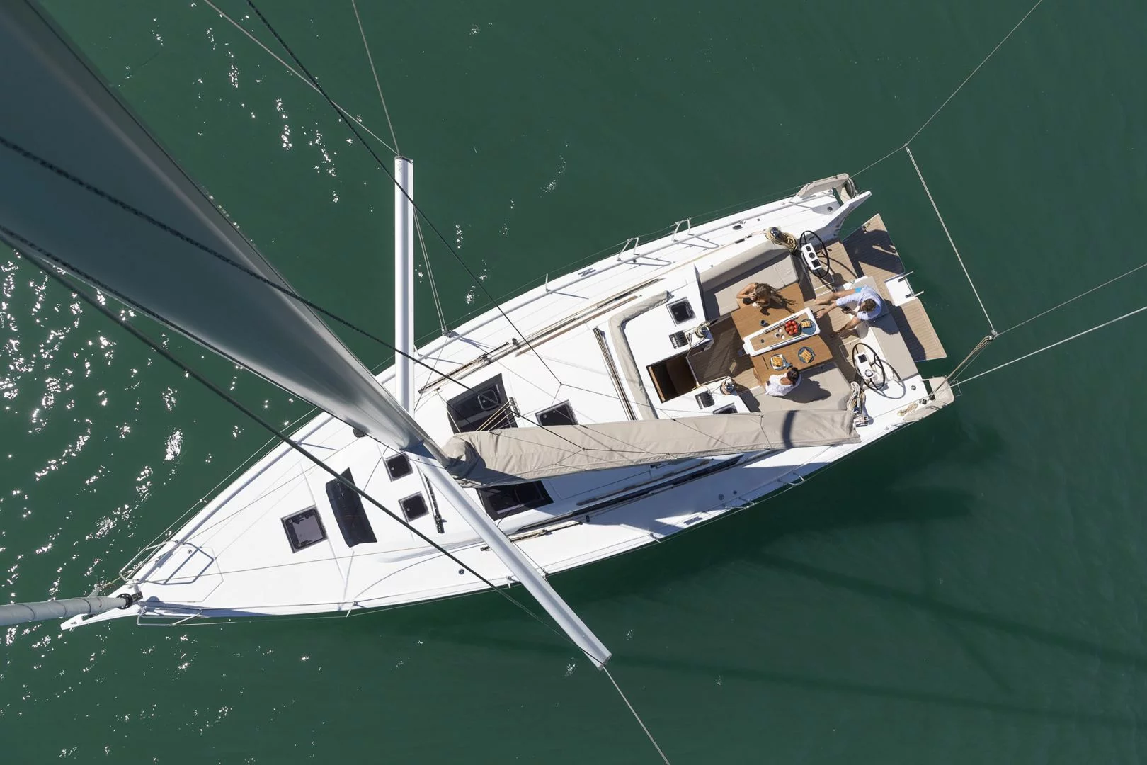 Dufour 430 (GOSAILING)  - 12