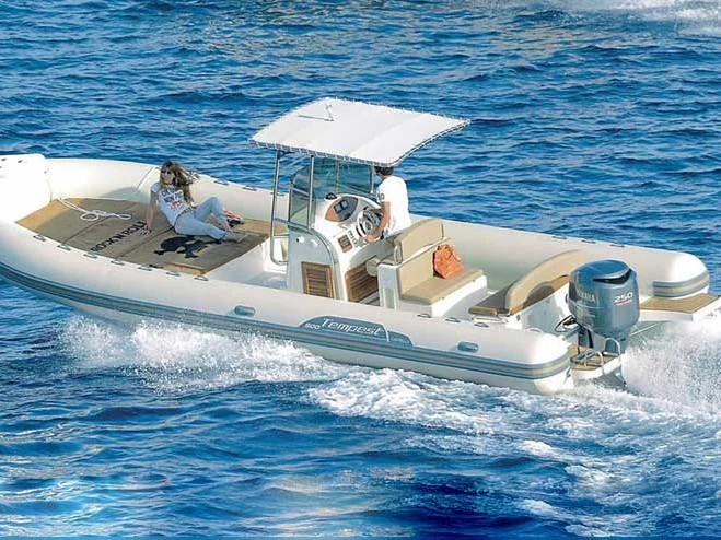 Tempest 900 (Maxi Rib)  - 5
