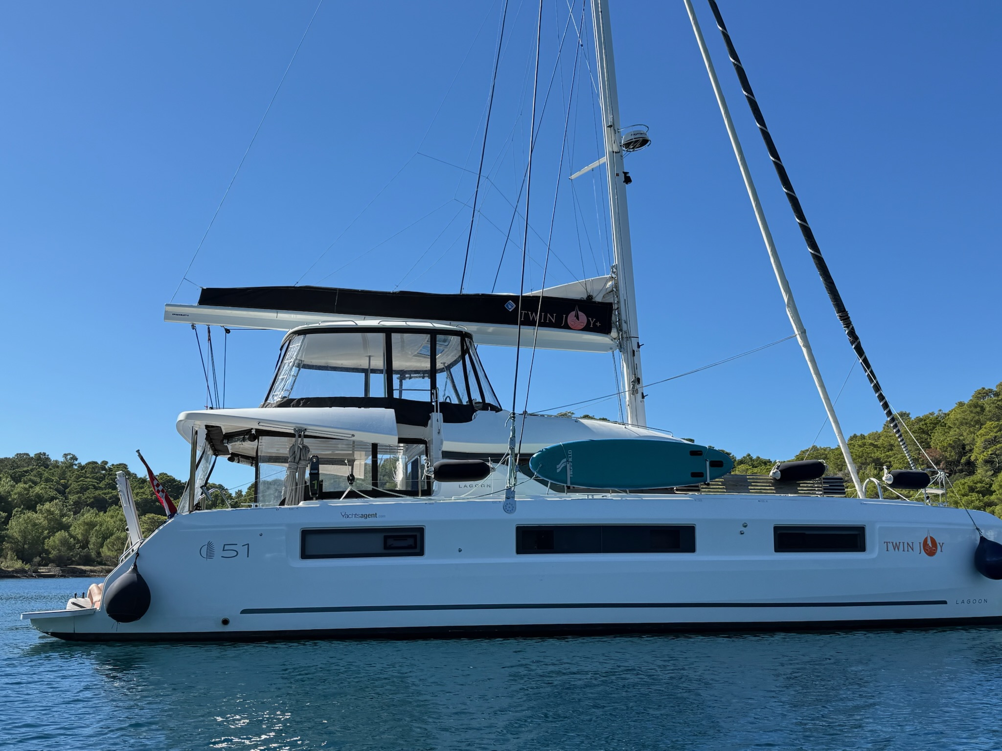 Lagoon 51 — photo 53