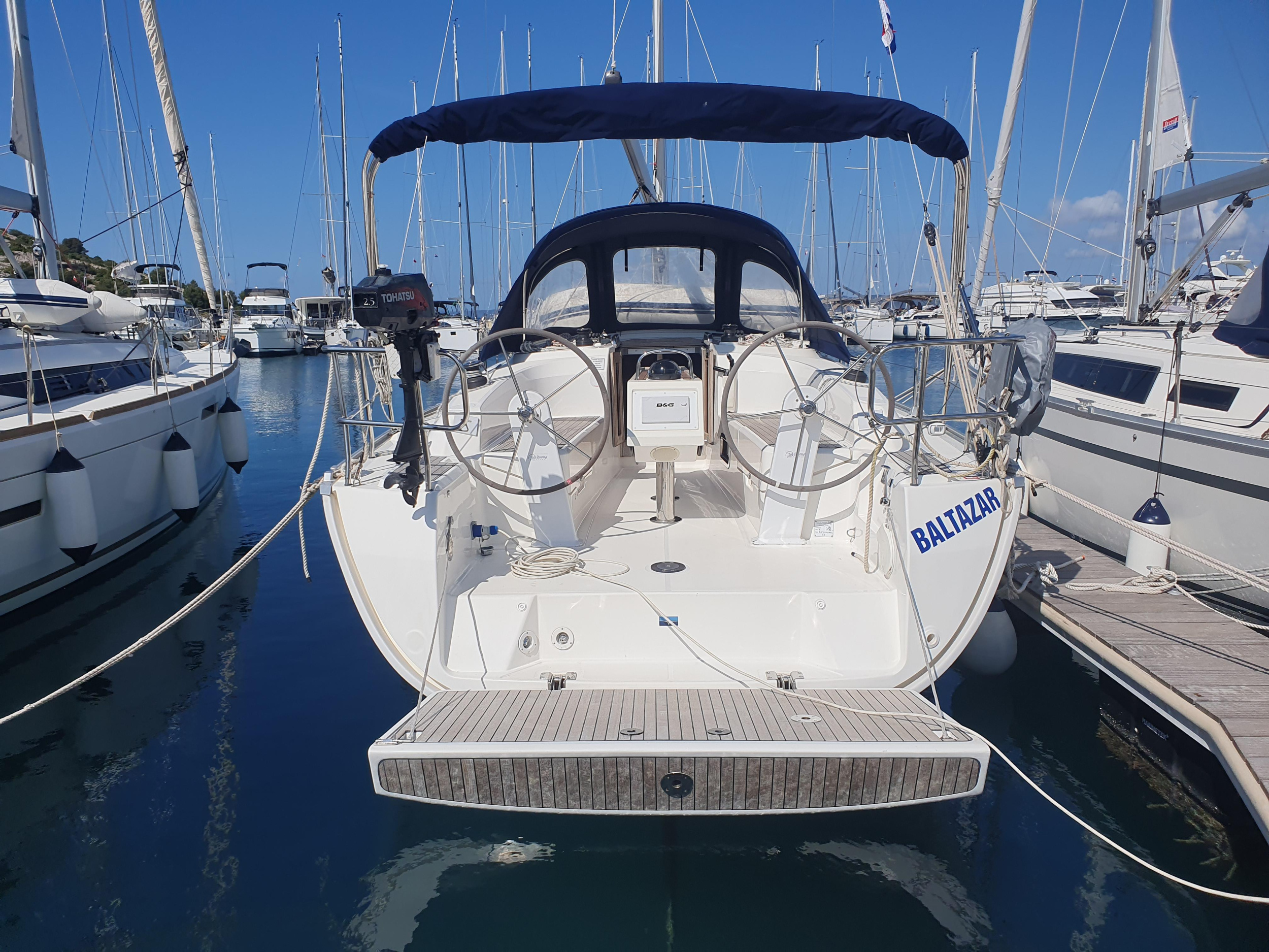 Bavaria Cruiser 34 — photo 1