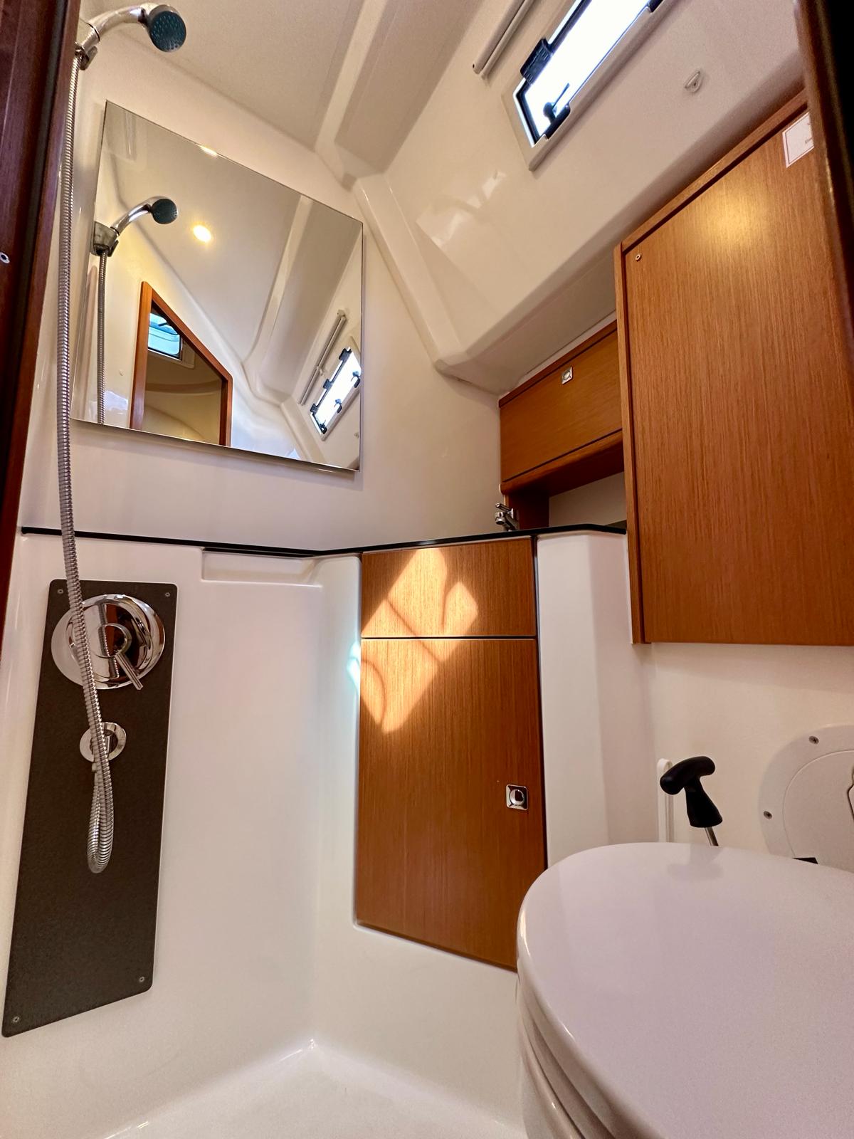 Bavaria Cruiser 46 — photo 6