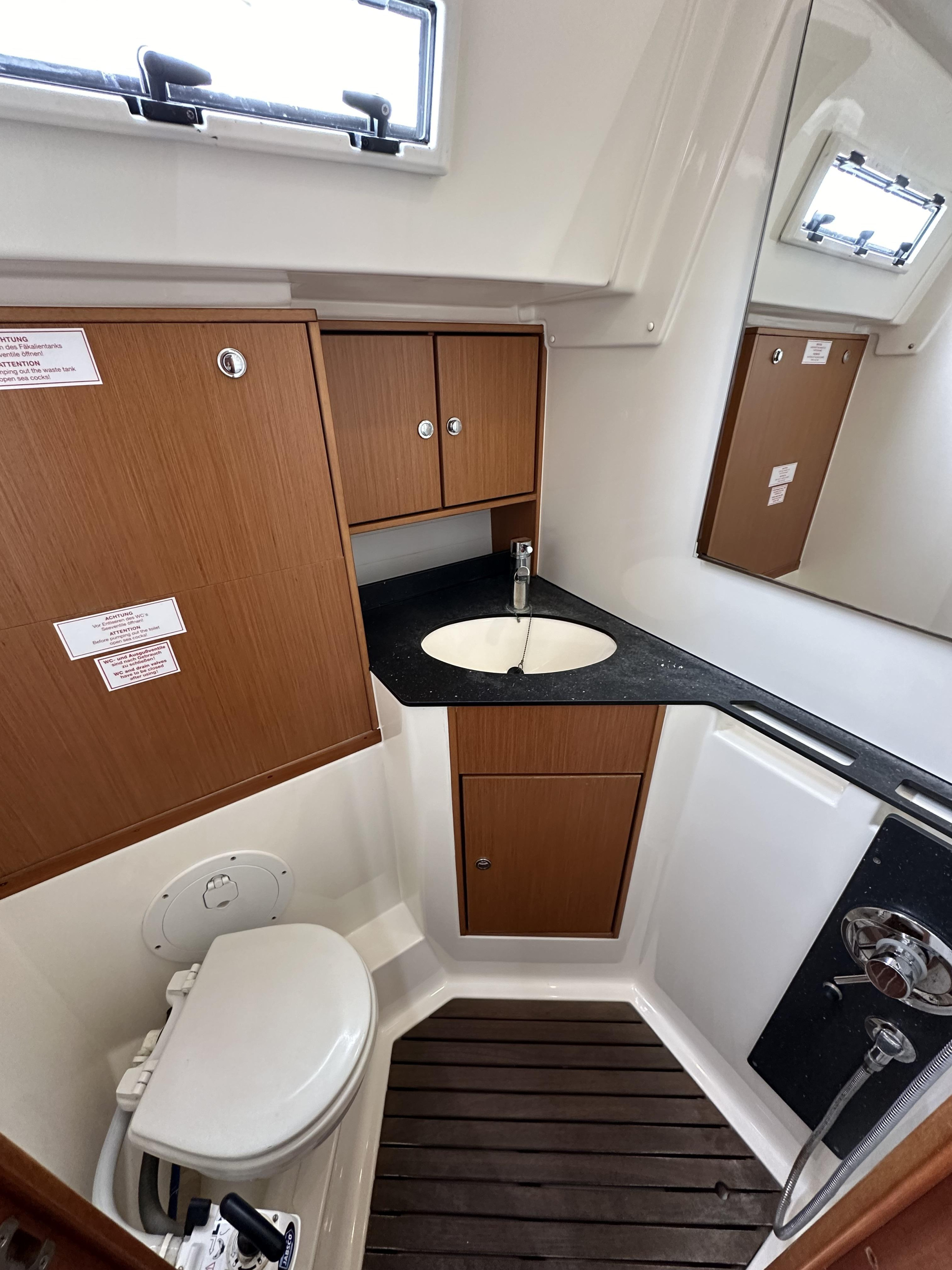 Bavaria Cruiser 45 — photo 7