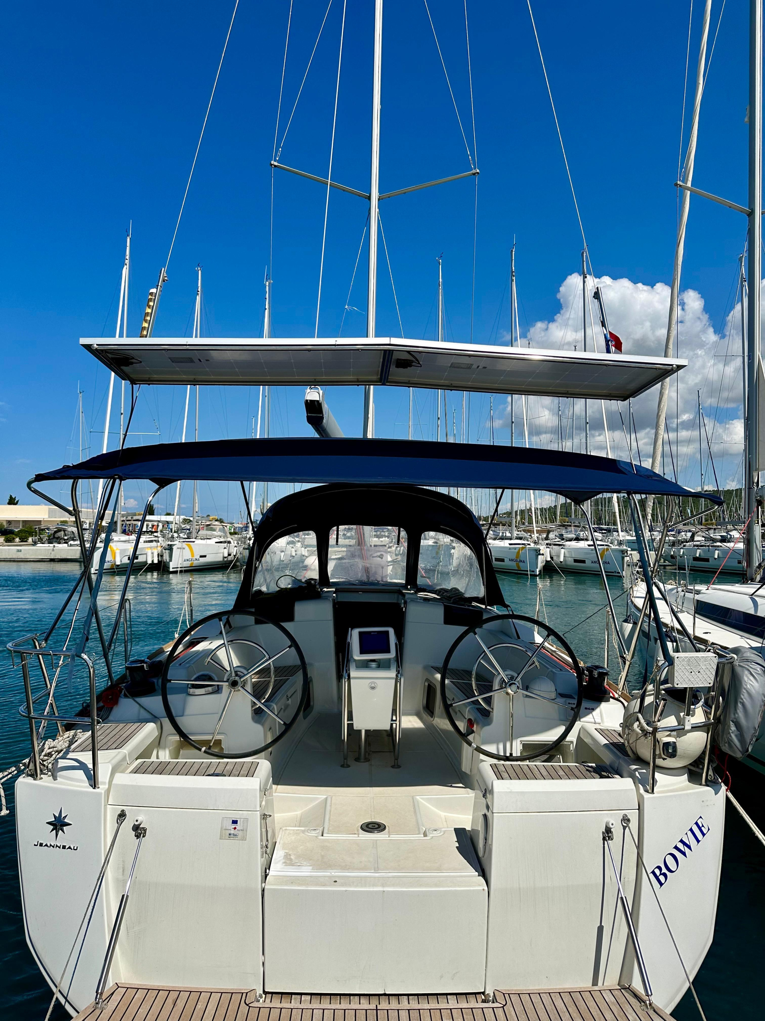 Sun Odyssey 419 — photo 11