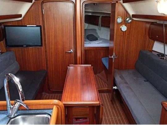 Bavaria 36 (Altair) Interior image - 6