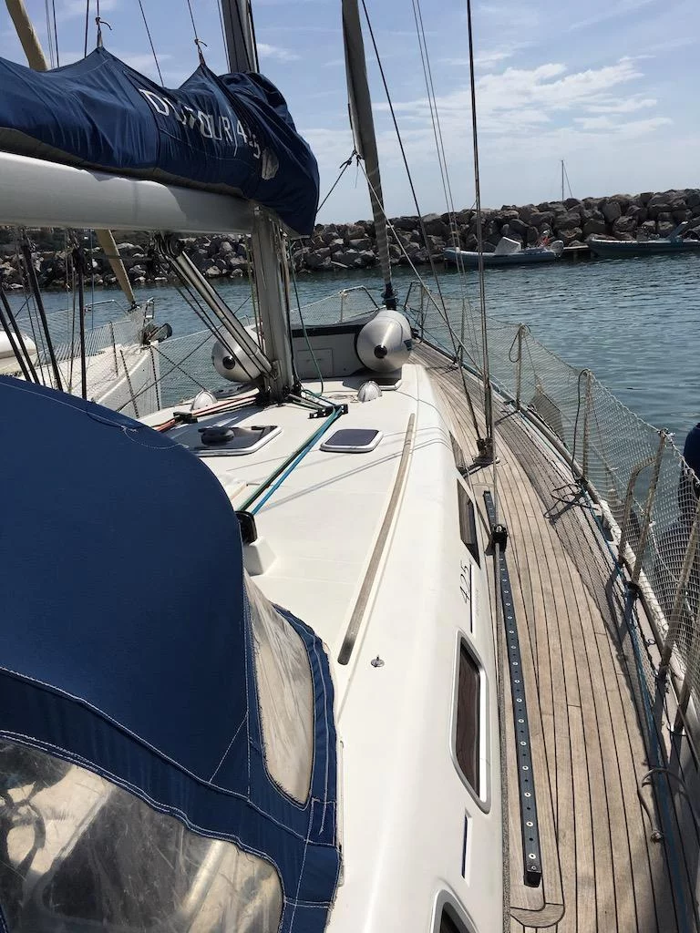 Dufour 425 (Surprise) deck - 13