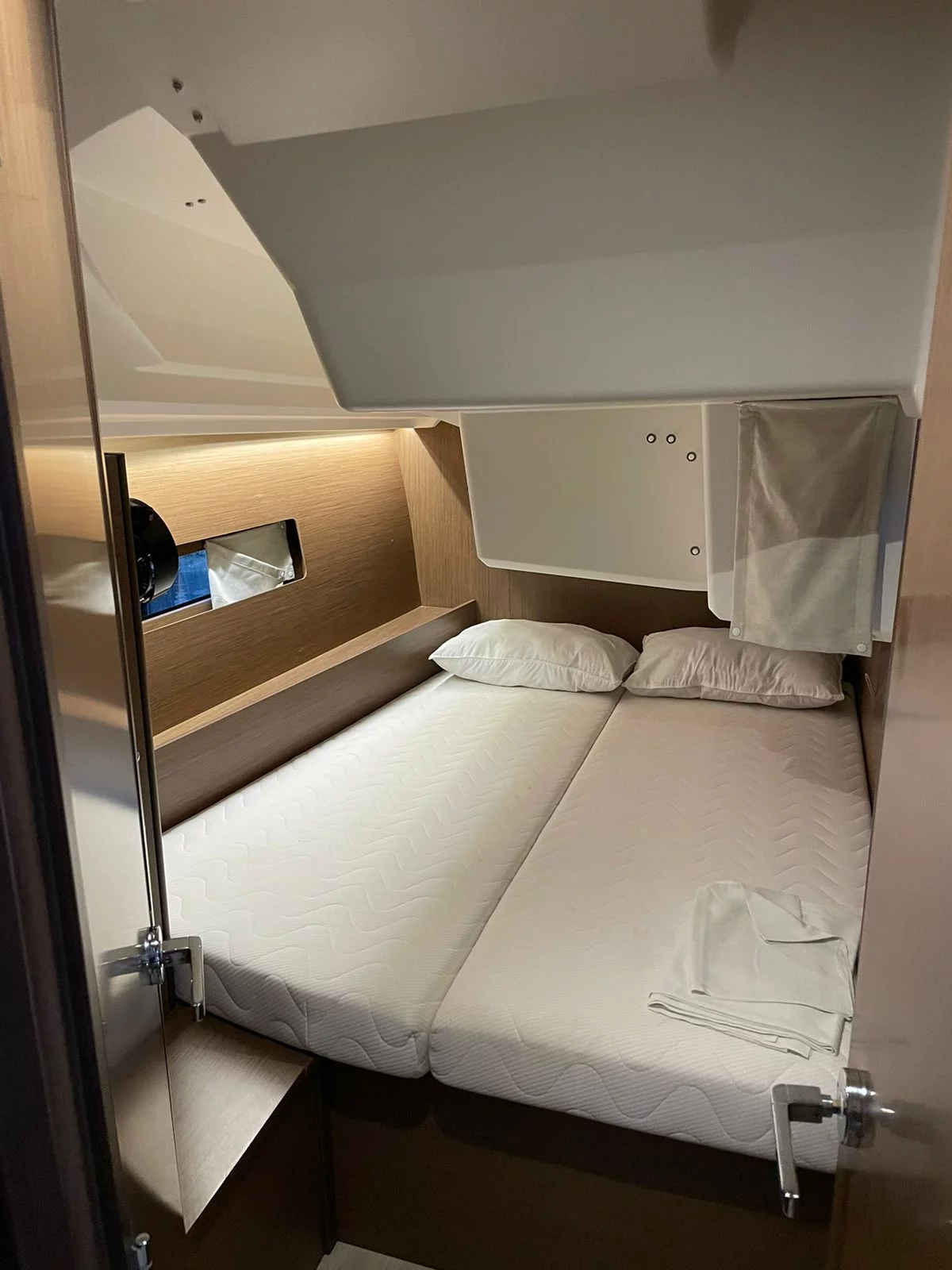 Oceanis 40.1 (Aurora)  - 8