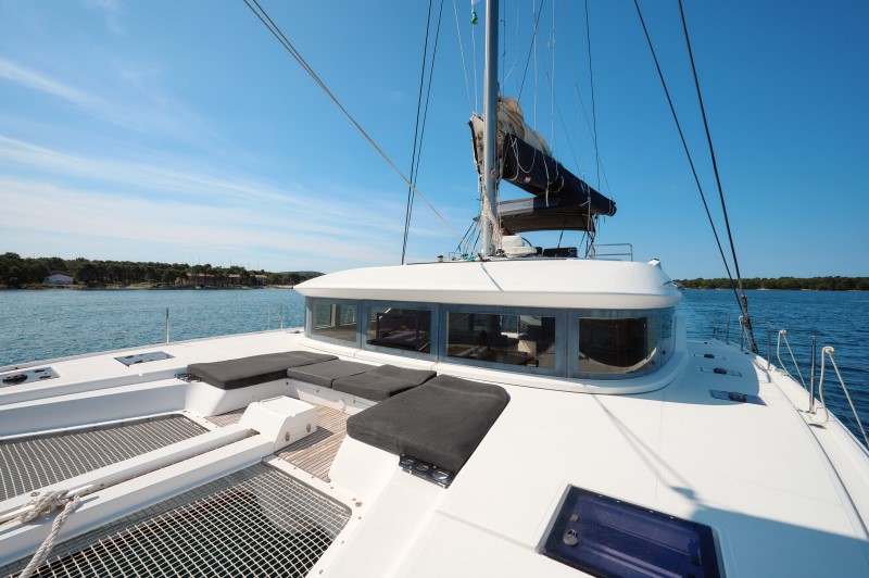 Lagoon 50 — photo 45