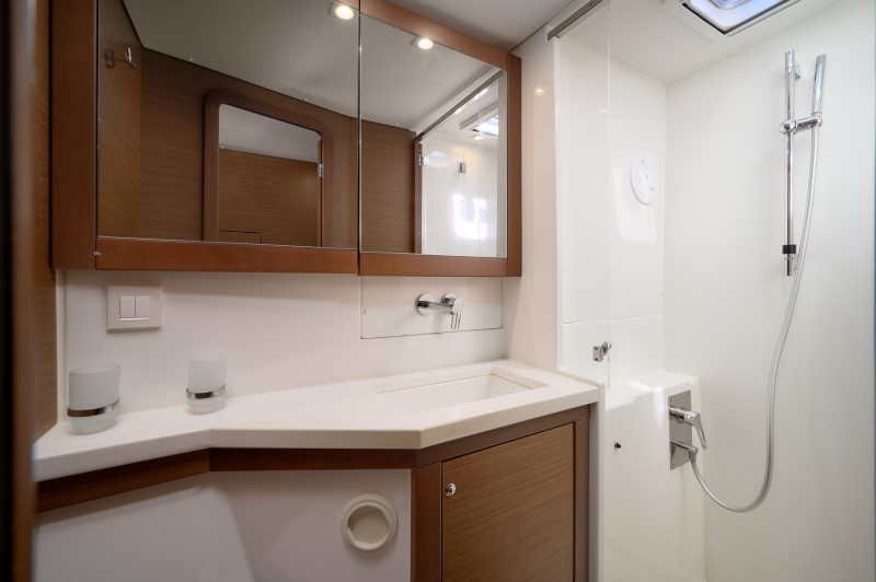 Lagoon 450 — photo 33