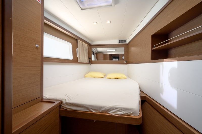 Lagoon 450 — photo 38