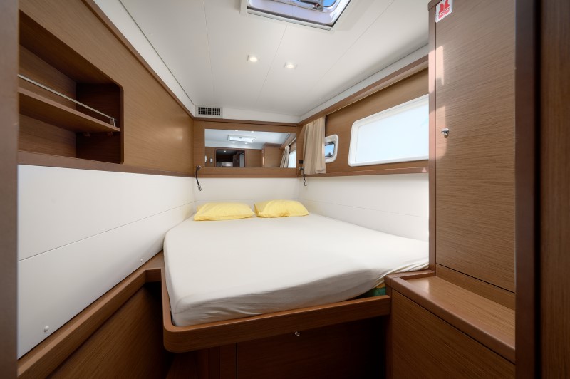 Lagoon 450 — photo 24