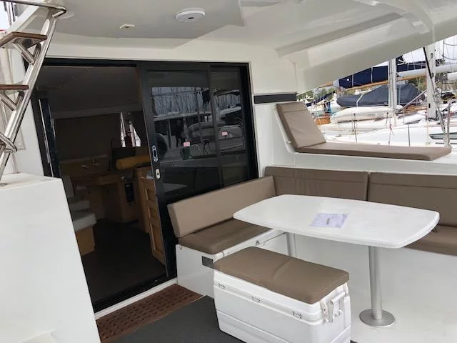 Lagoon 42 (Nyami Nyami) Interior image - 2