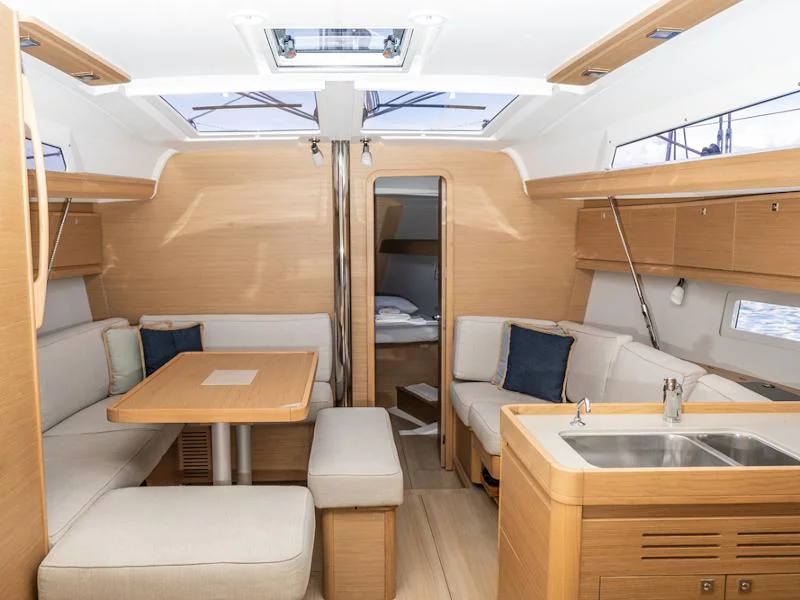 Dufour 412 Grand large (OYKUM) Interior image - 15