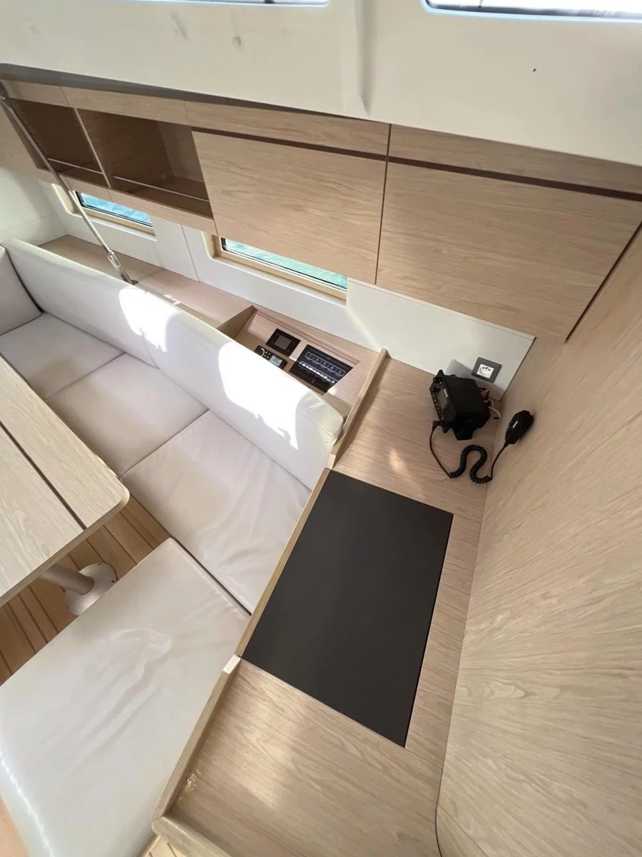 Oceanis 46.1 (4 cab) (Goldeneye)  - 20
