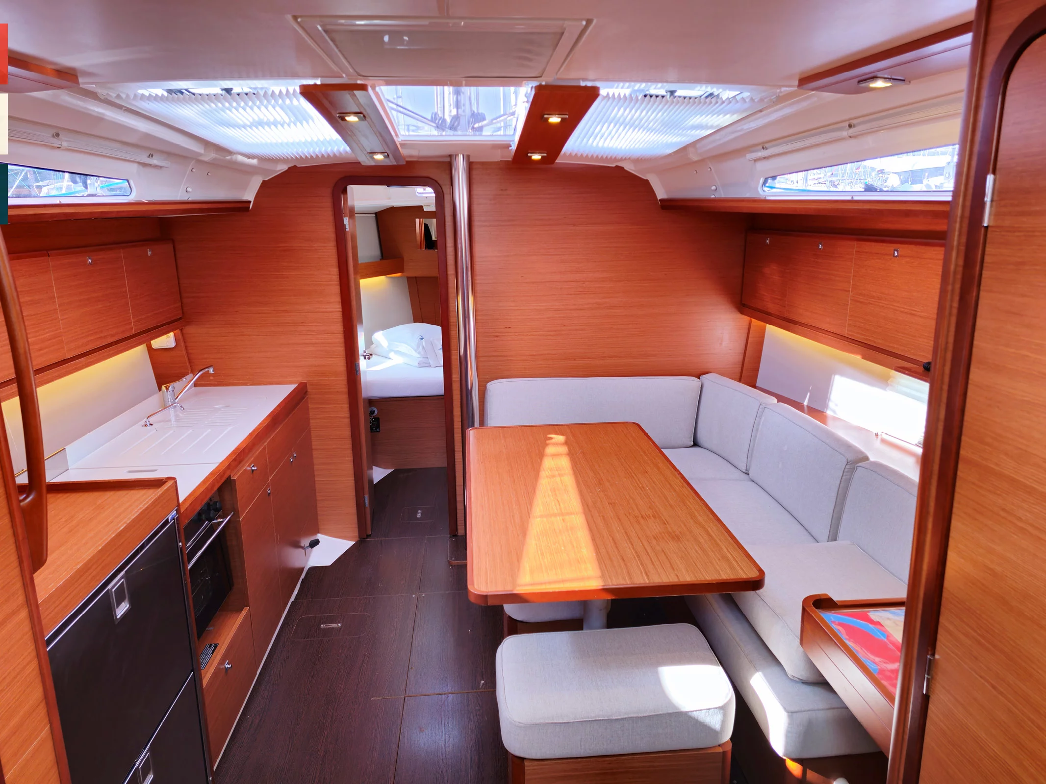 Dufour 390 Grand Large (Maša) Interior image - 37